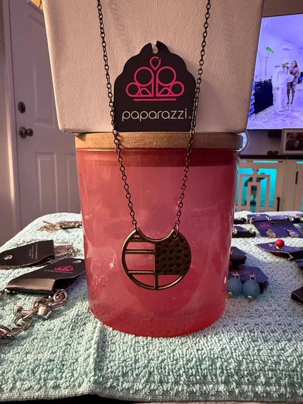 paparazzi Black and Gold Circular Geometric Pendant Necklace - Picture 2 of 3